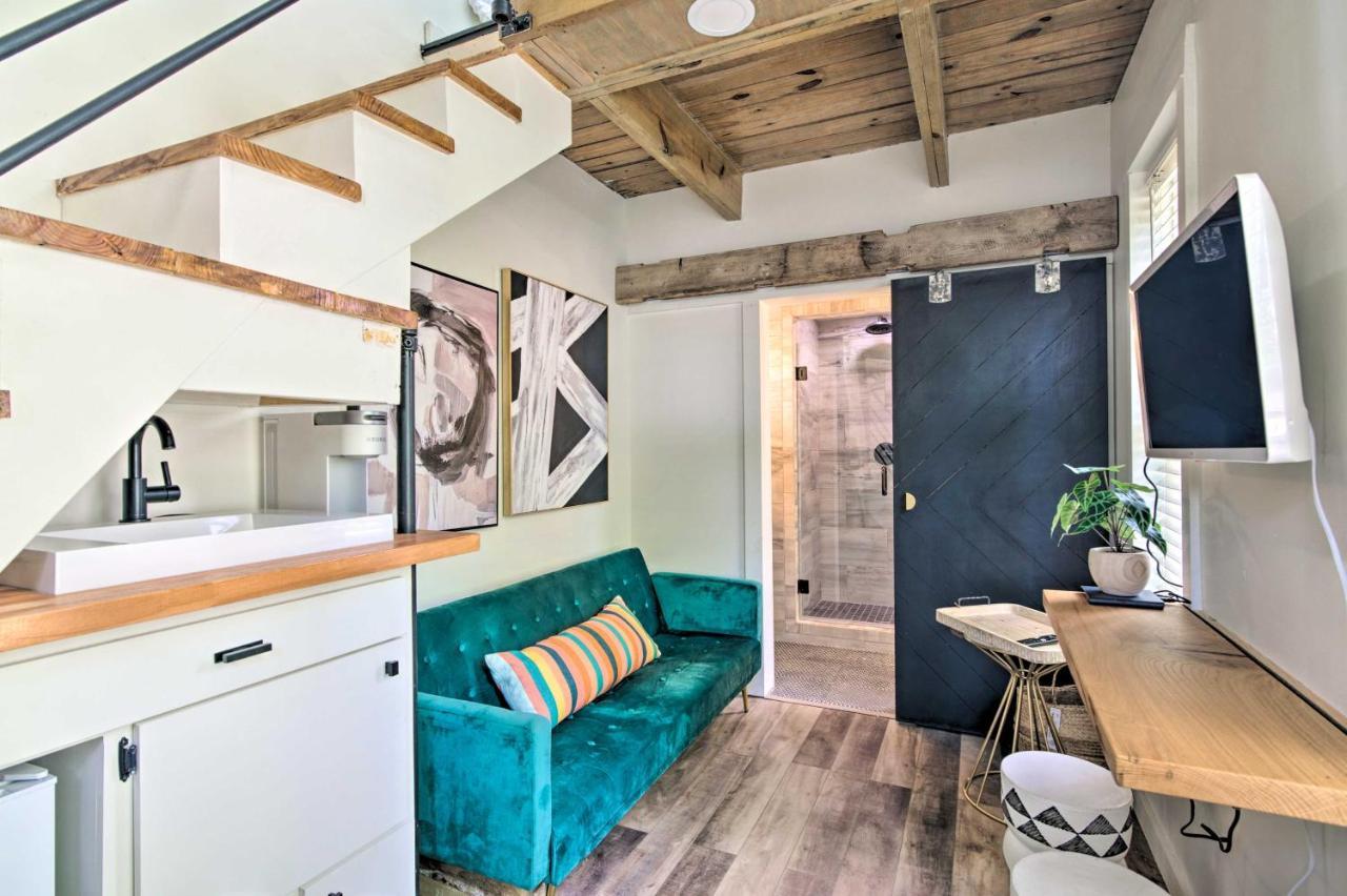 Modern Starkville Tiny Home Near Dining And Msu Esterno foto