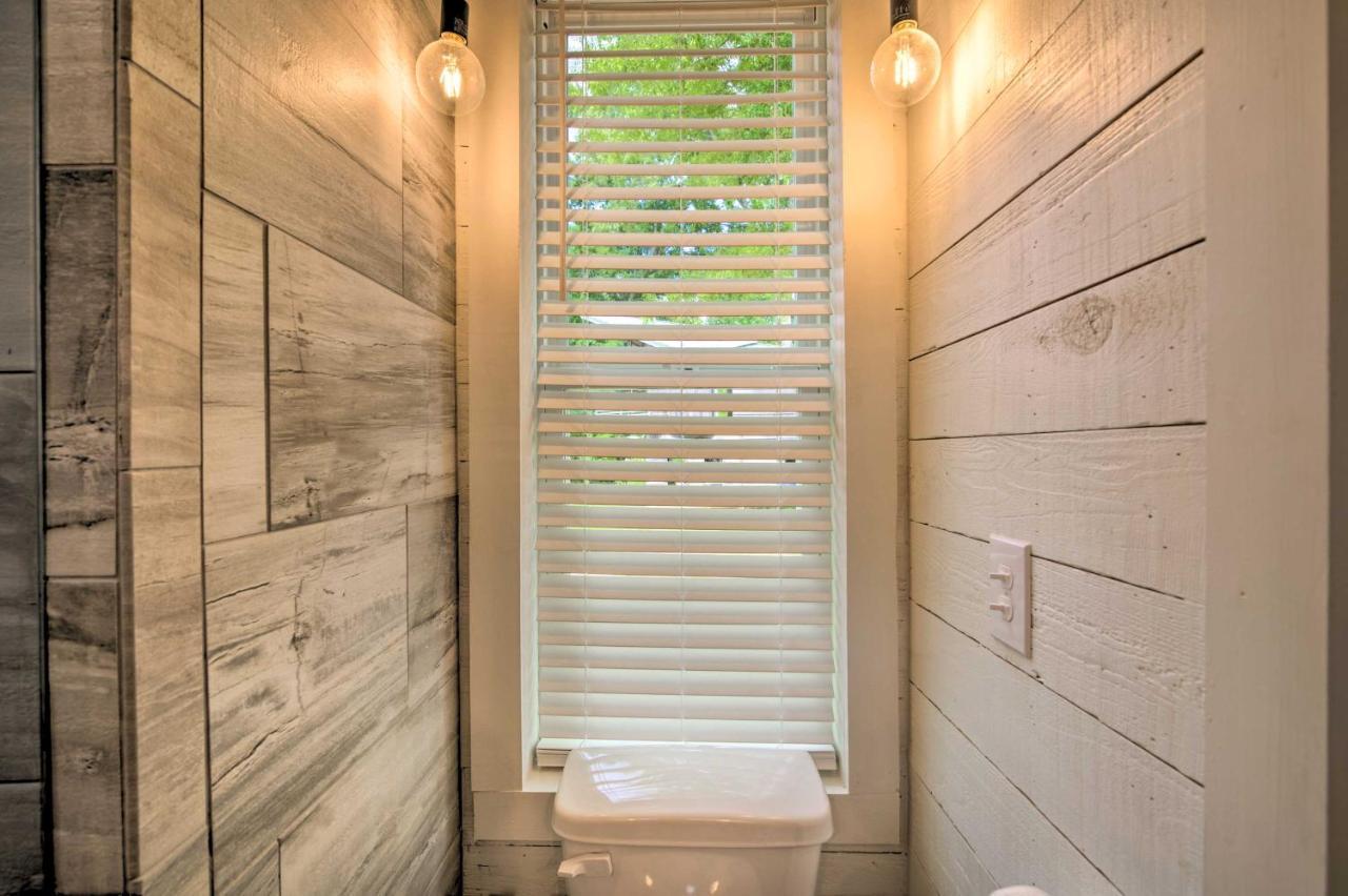 Modern Starkville Tiny Home Near Dining And Msu Esterno foto